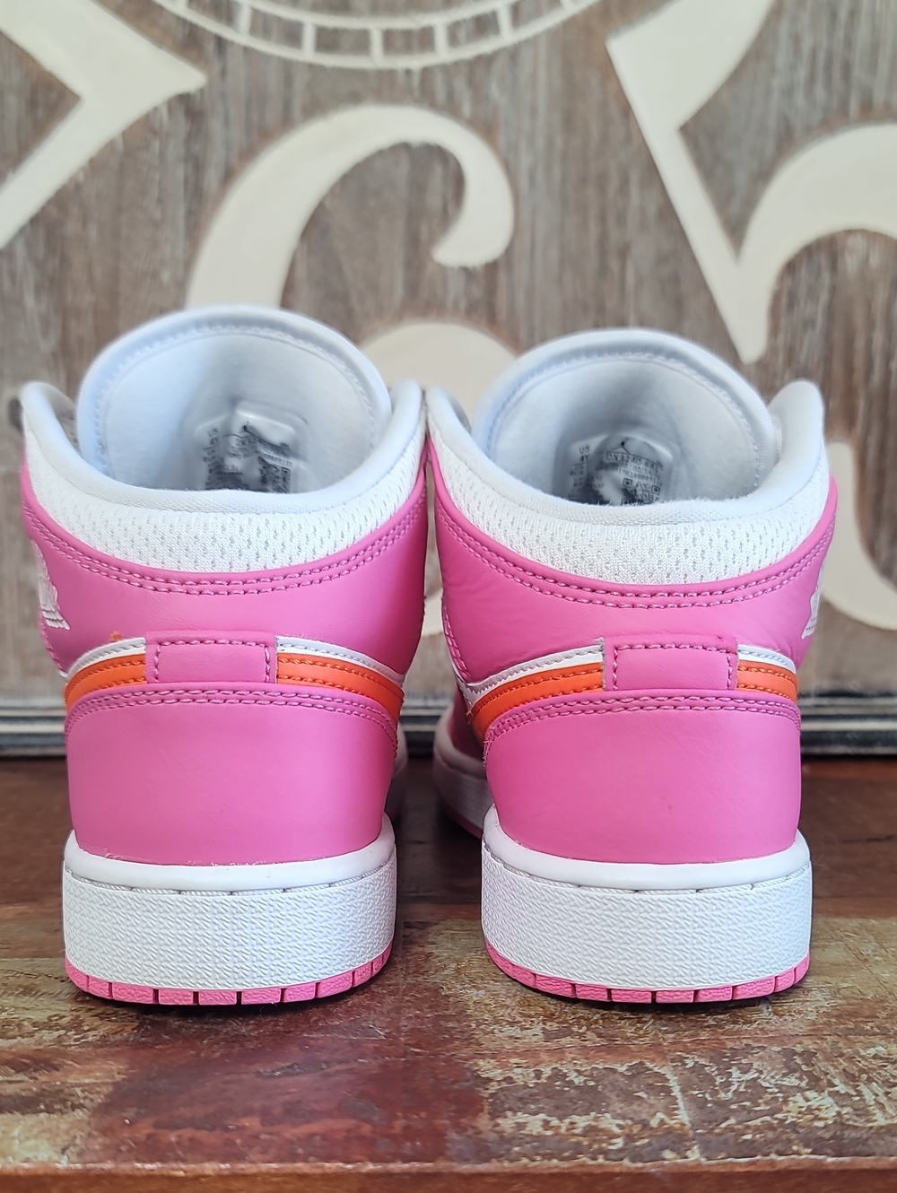 🔥🔥 Nike Air Jordan 1 Mid Retro 'Pinksicle Orange' Wmns 5.5, Good/Like New - Picture 10 of 16